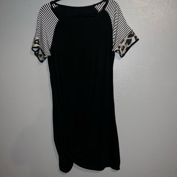 Black Short Sleeve Striped Sleeve Animal Print T-Shirt Dress Size Large - Picture 3 of 8